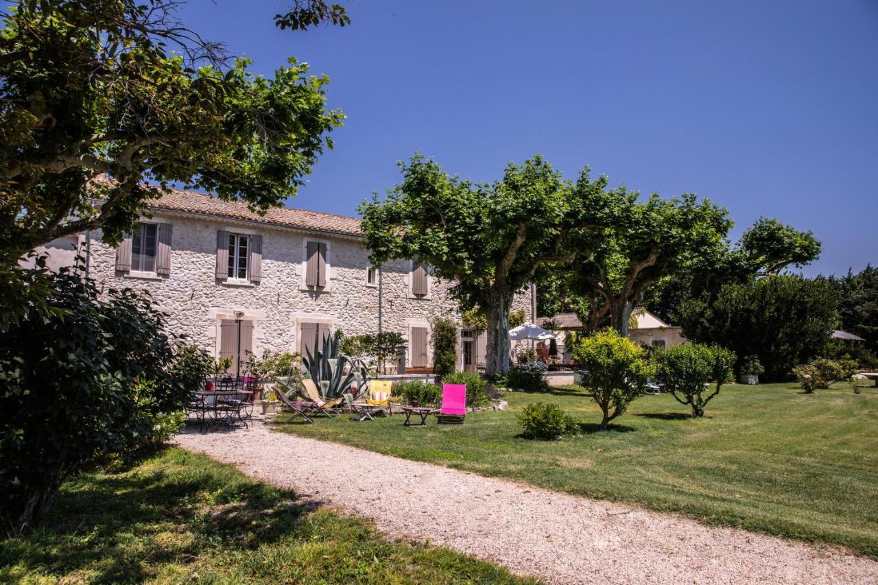 La Bastide Des Amouriers Caumont-sur-Durance Exterior photo